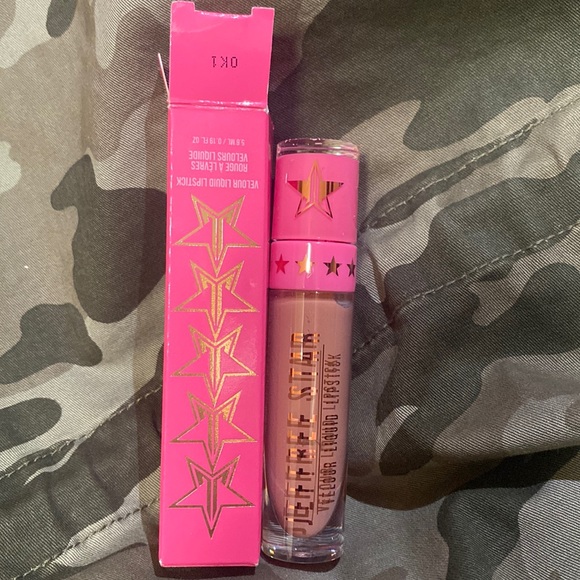 Jeffree Star Makeup New Jeffree Star Velour Liquid Lipstick In Color Mannequin Poshmark